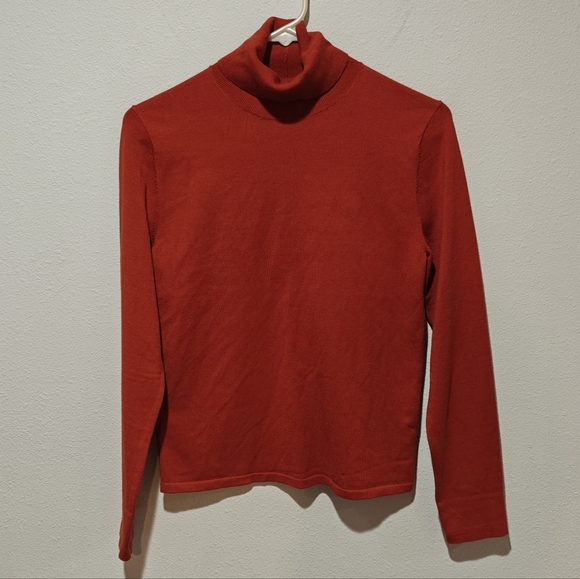 NWOT Aritzia Babaton Leonara Ruched Turtle Neck Sweater Medium Burnt Orange - Picture 1 of 6